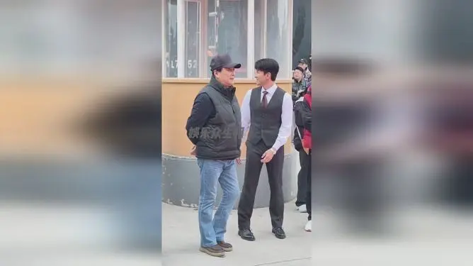 唐国强首部短剧《无名者之光》横店开机：老戏骨加盟引领500亿市场精品化新风向