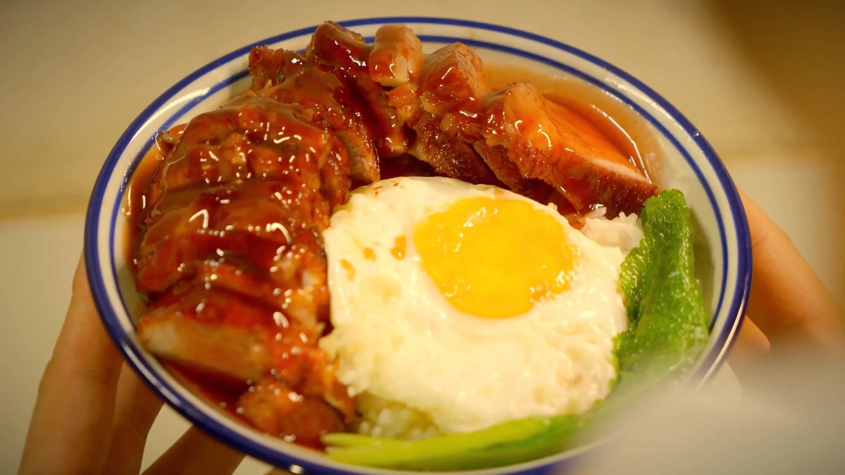 《食神》30周年短剧开机，星爷重塑黯然销魂饭引热议！