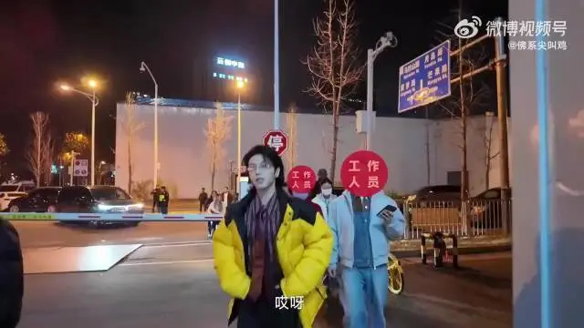 2025短剧资讯：《流星雨》翻拍引争议，张卓尔接棒张翰遭群嘲