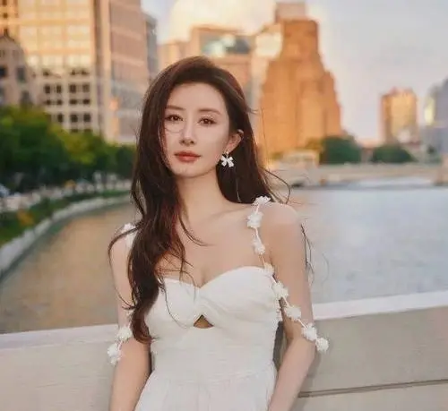短剧演员舒畅转型：3天破10亿，爆款短剧逆袭密码拆解