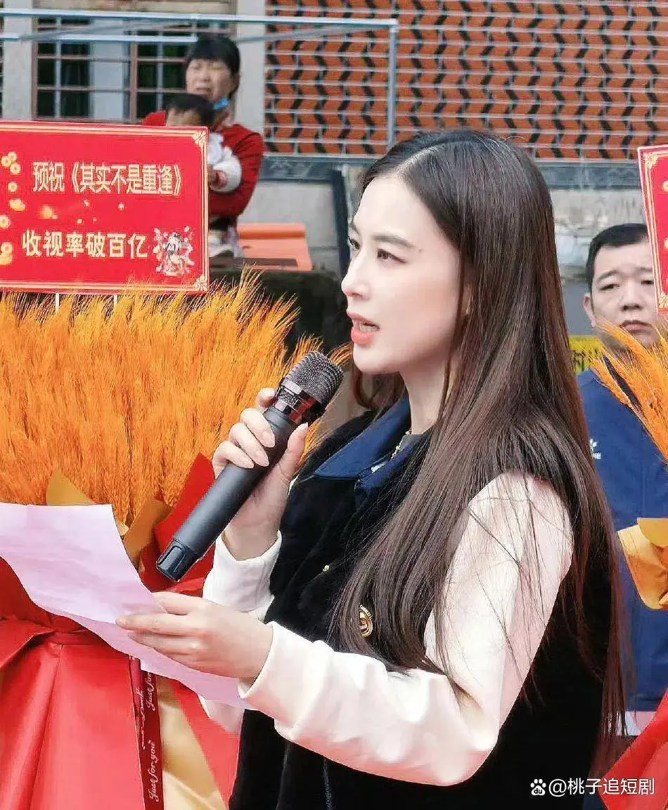 饶雪漫黄圣依首度联手：爆款短剧高能剧情拆解，拒绝套路拒绝破镜重圆