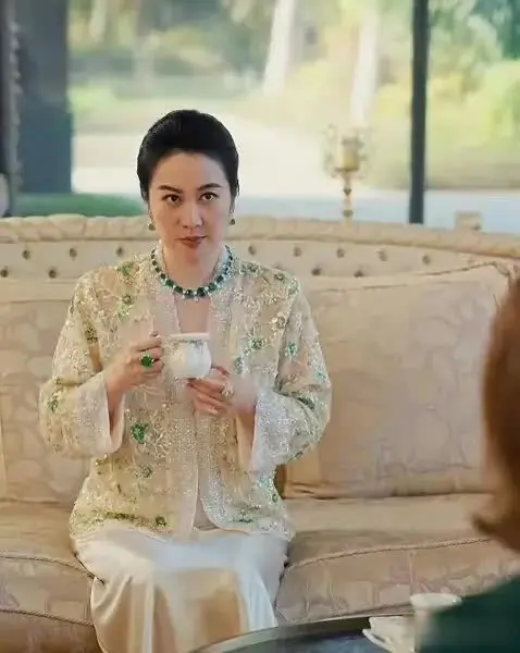 叶璇《少夫人来自东北》8天杀青，影后入局短剧行业回应“降级”争议