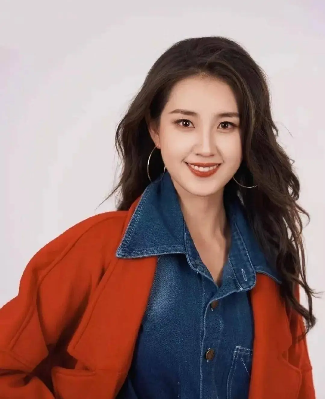 近期短剧演员动态：郭宇欣双面人设翻车全拆解