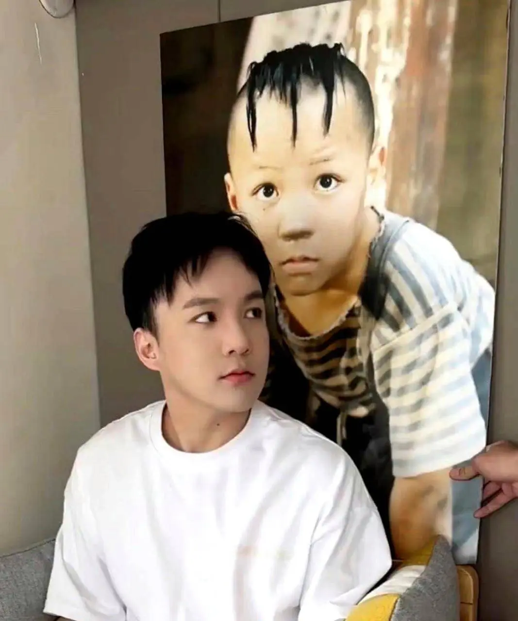 近期短剧演员动态：童星孟智超脱发逆袭，爆款短剧转型全拆解