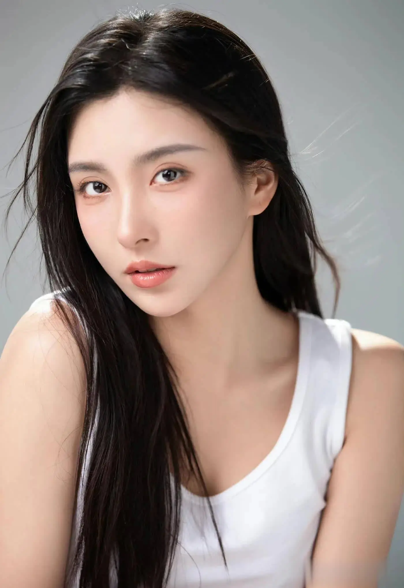 2025短剧女演员热度榜：李柯以断层第一，10位爆款女神盘点