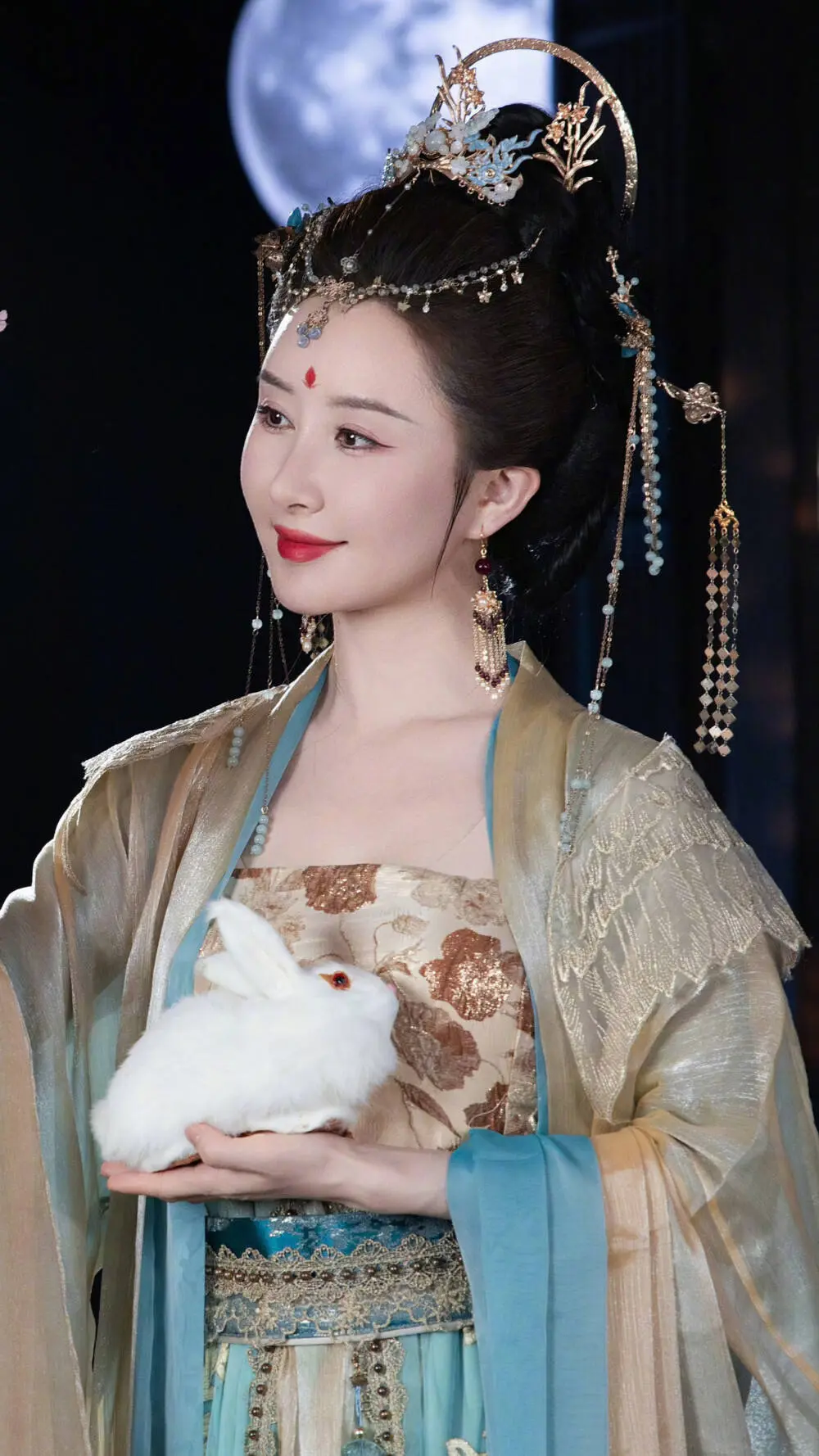 近期短剧演员大洗牌：舒畅3天狂揽10亿播放，降维演技全拆解