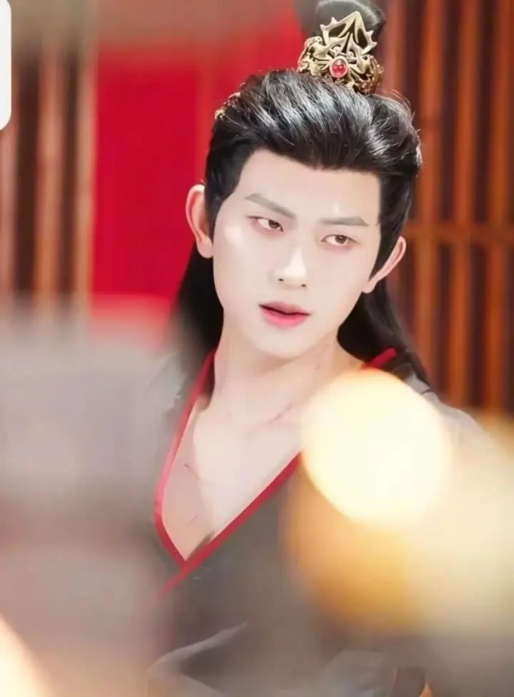 2025短剧行业观察：00后演员抢占爆款密码，19岁演28部戏