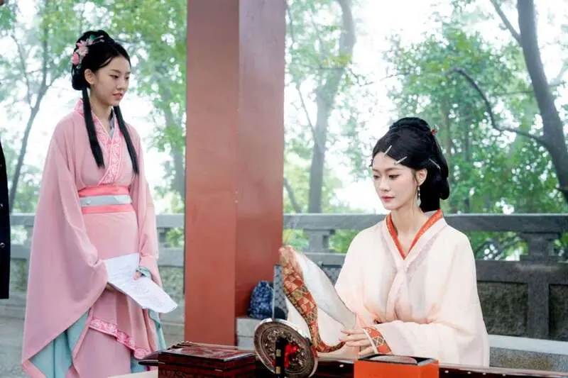文旅爆款短剧《又食武昌鱼》上线：穿越剧情爽点与打卡攻略